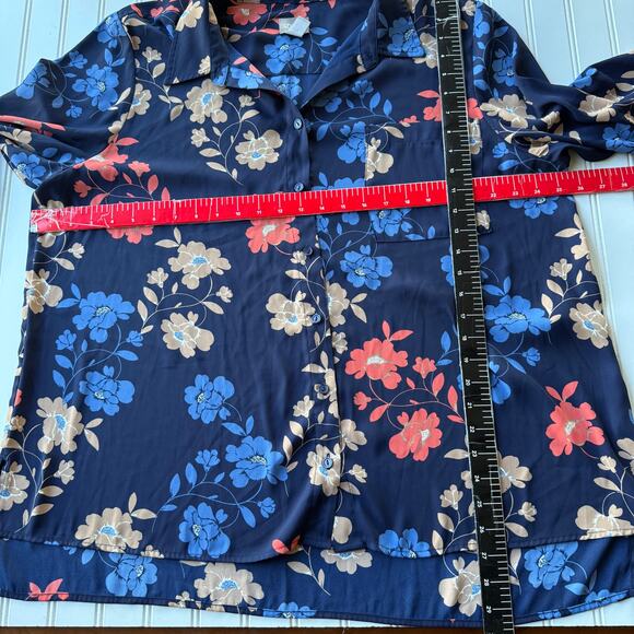 Chico’s Size XXL Blue Multicolor Buttondown Pockets shirt size XXL - Picture 8 of 9